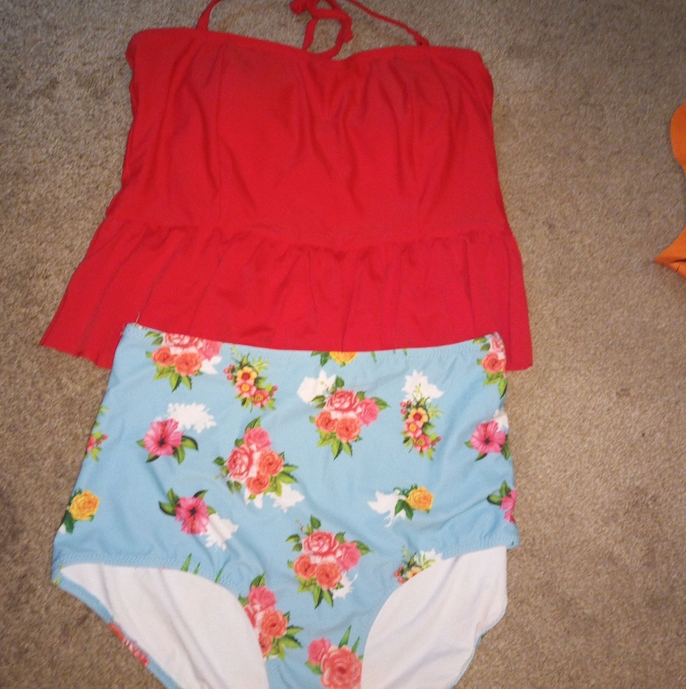 Bandea floral swimming wear